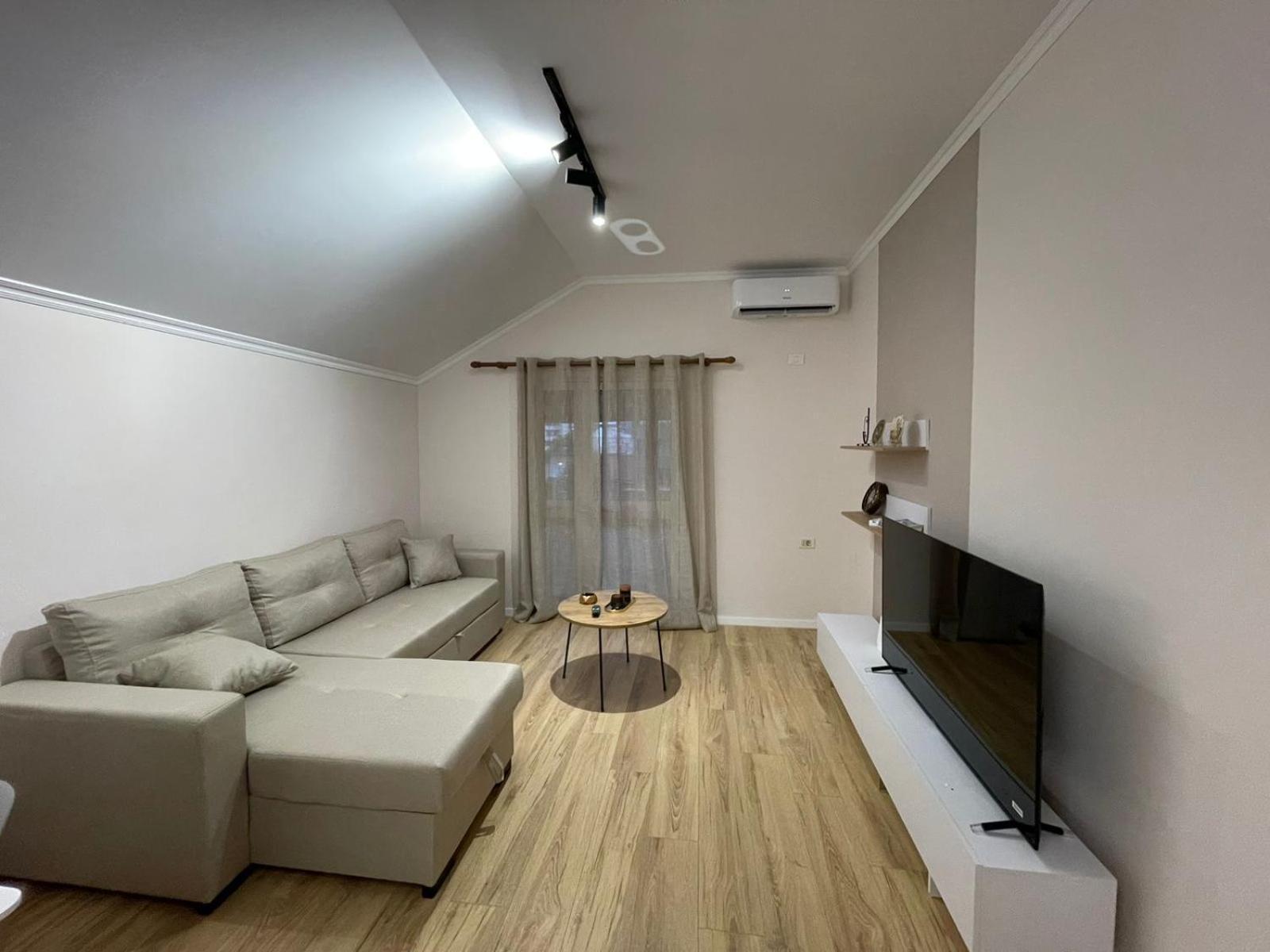 City Center Apartment ติรานา ภายนอก รูปภาพ